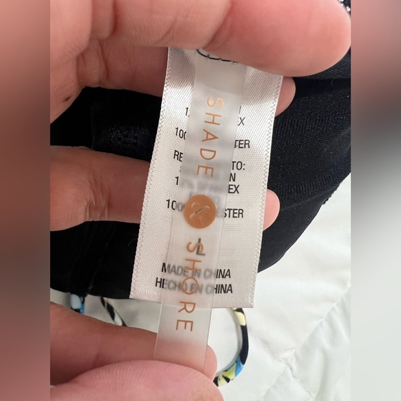 Shade & Shore Floral One Piece Swimsuit size L - Picture 4 of 11